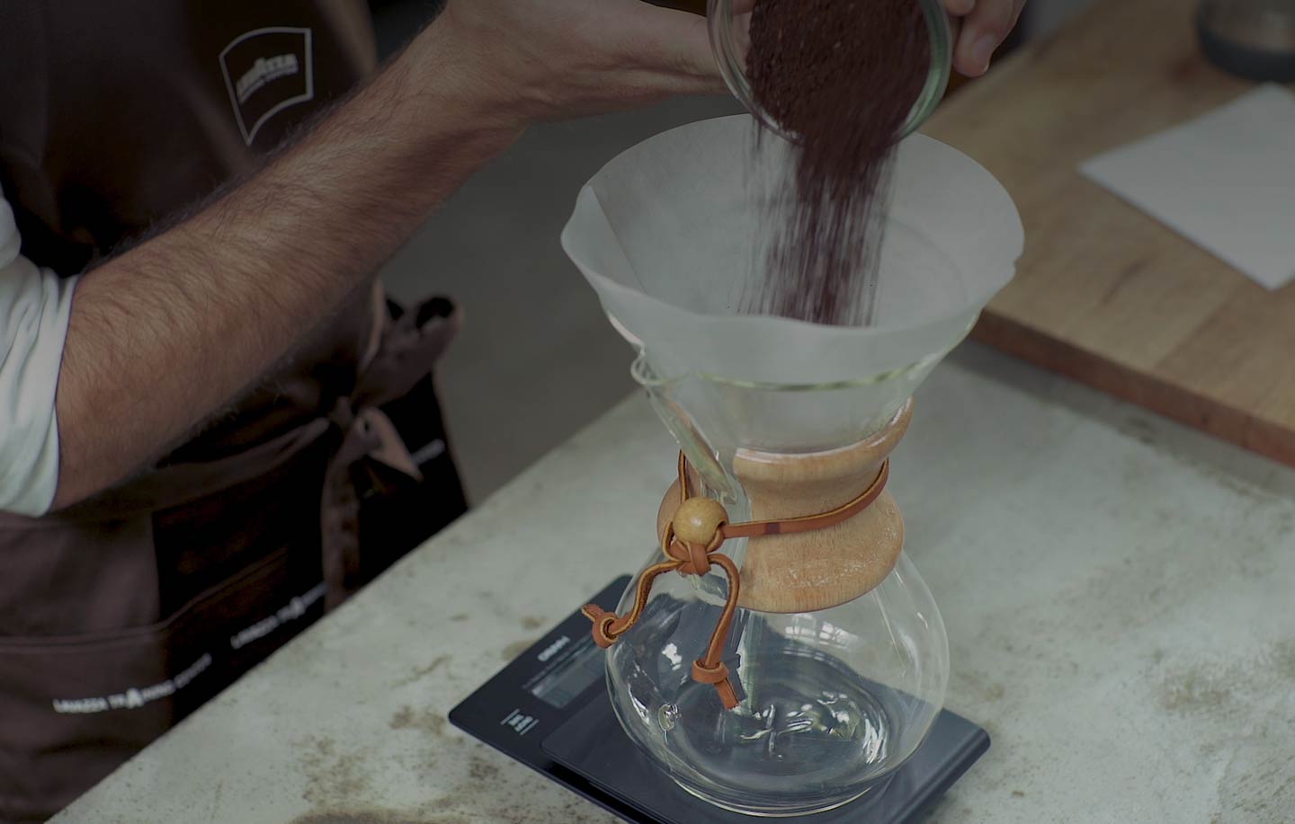איך מכינים קפה בשיטת ה-Chemex